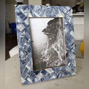 Blue and White Woven Pattern Photo Frame 5” x 7”